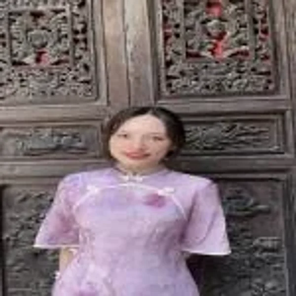 Thi Thu Hang Le
